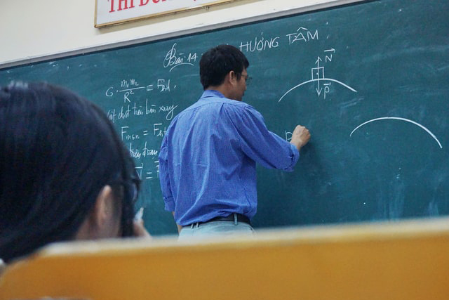  Biology Coaching Classes in  Raigarh